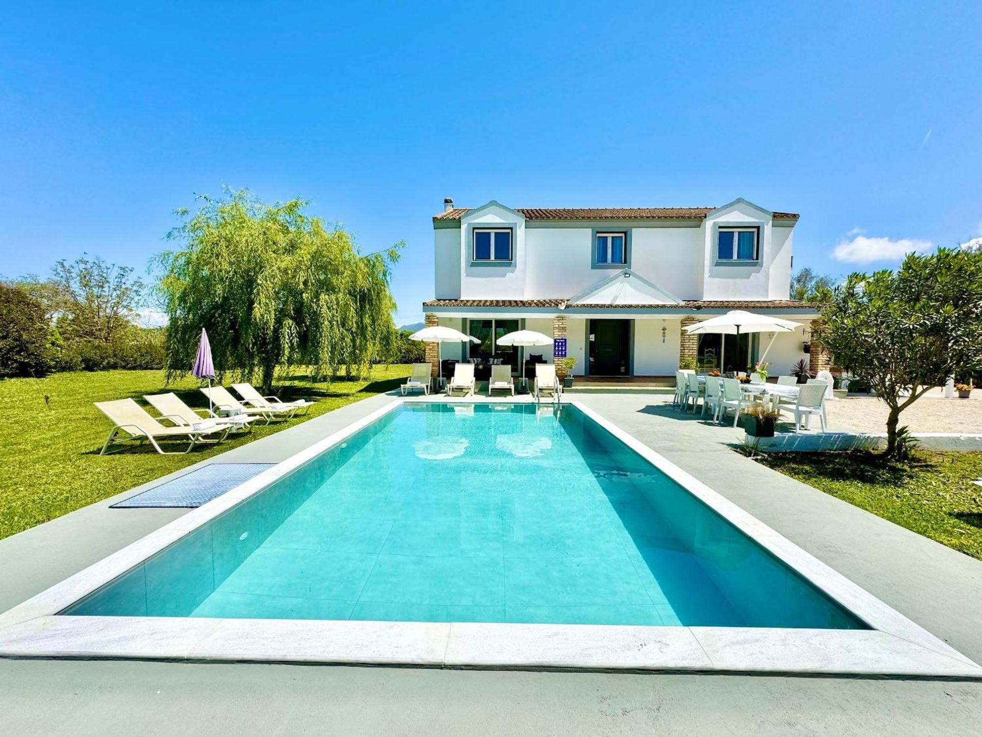 Villa Rubina Sidari With Private Pool By Dadovillas Velonádes Exterior foto